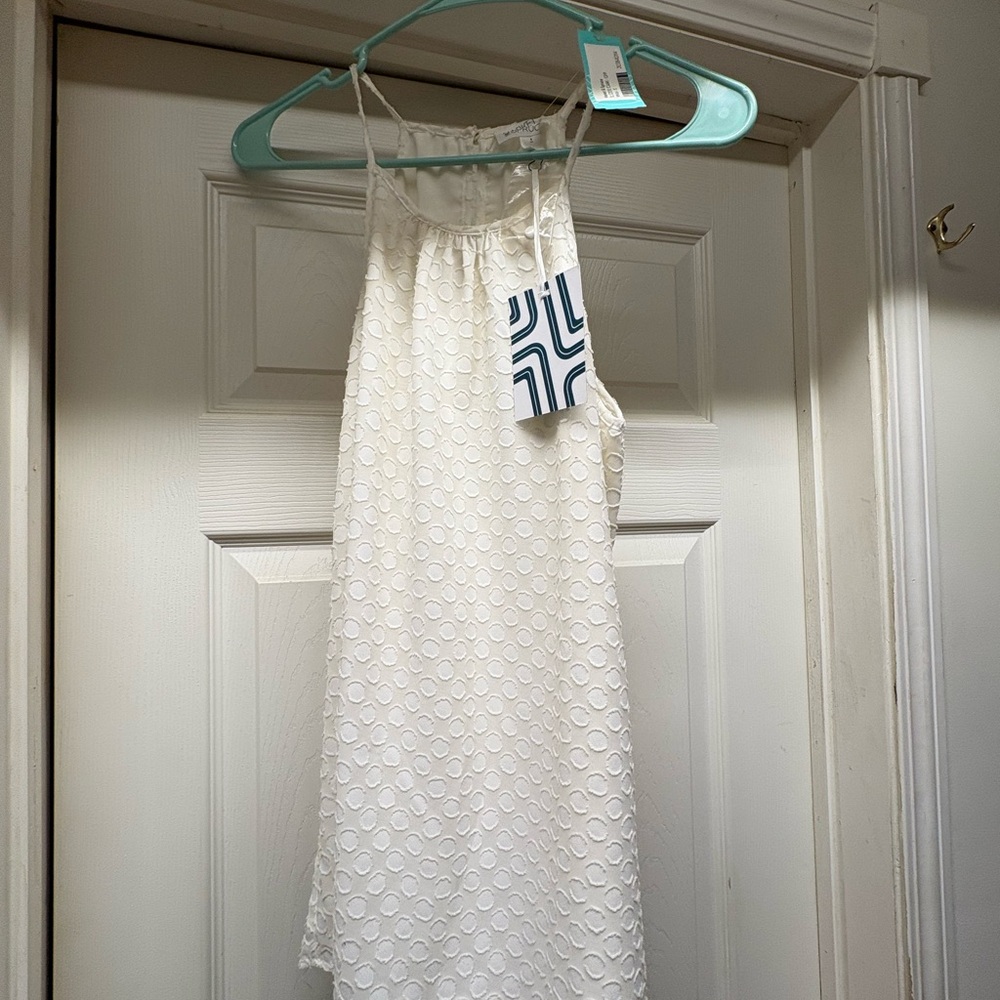 Elegant White Lace Skirt